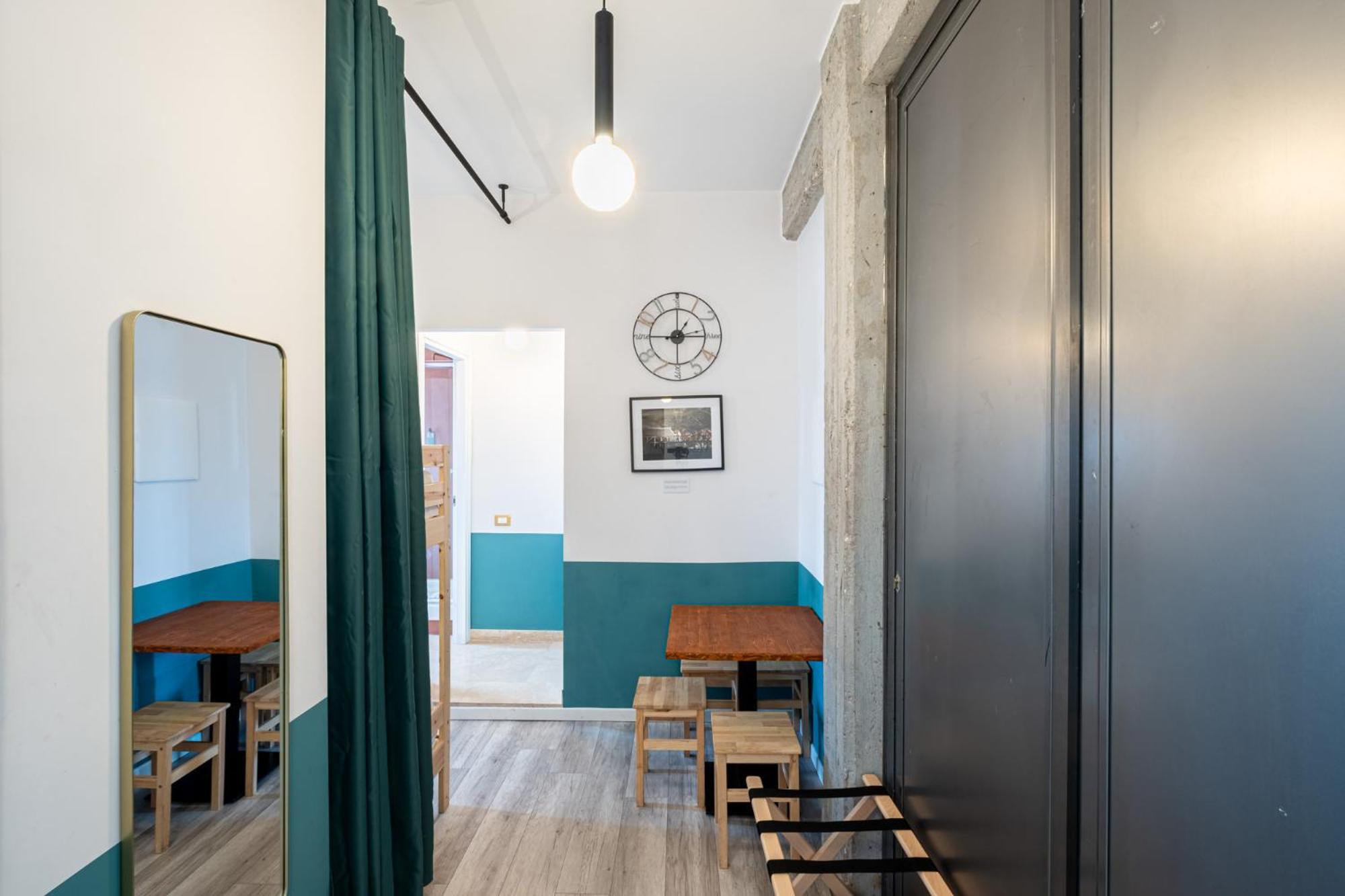 Pensión Mytinyhome Festina Lente *